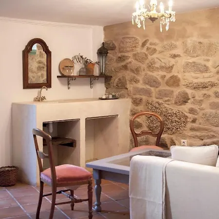 Priorato San Martín Casa rural Amés